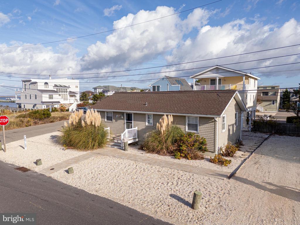 25 JOAN,OCEAN