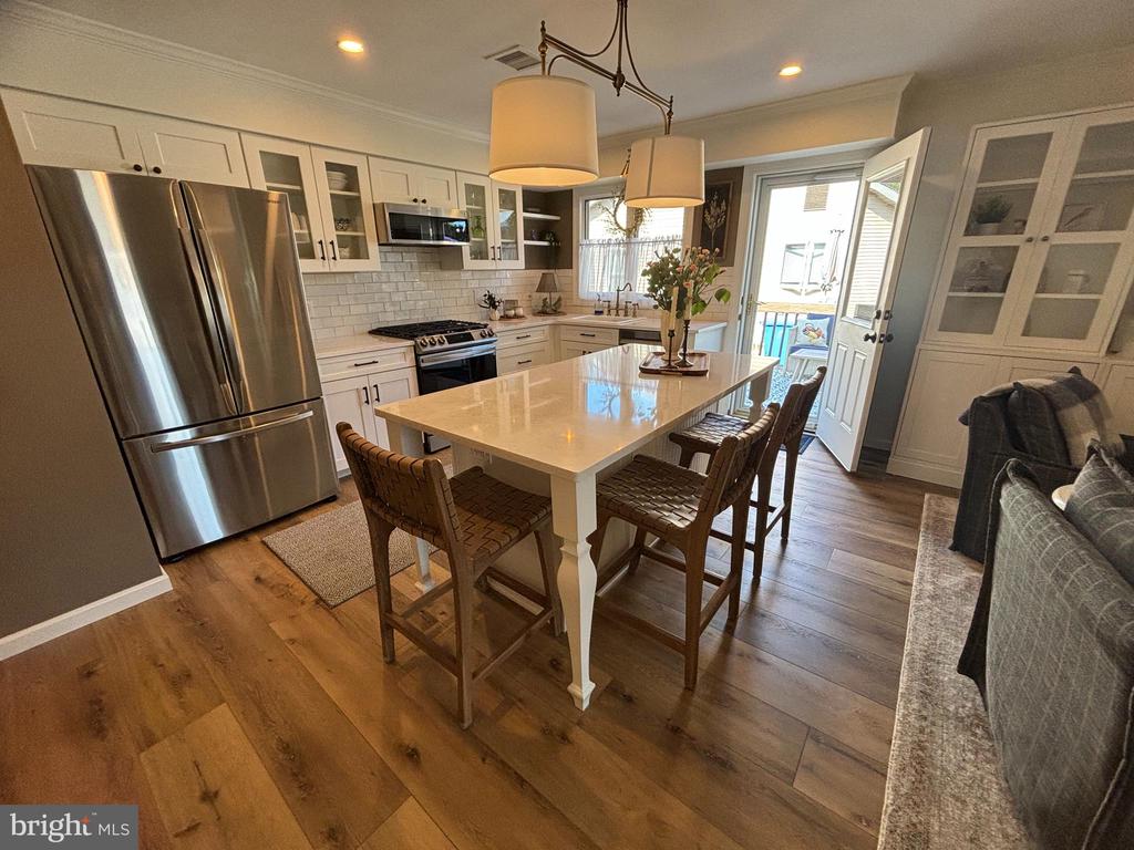 48 Sycamore Rd