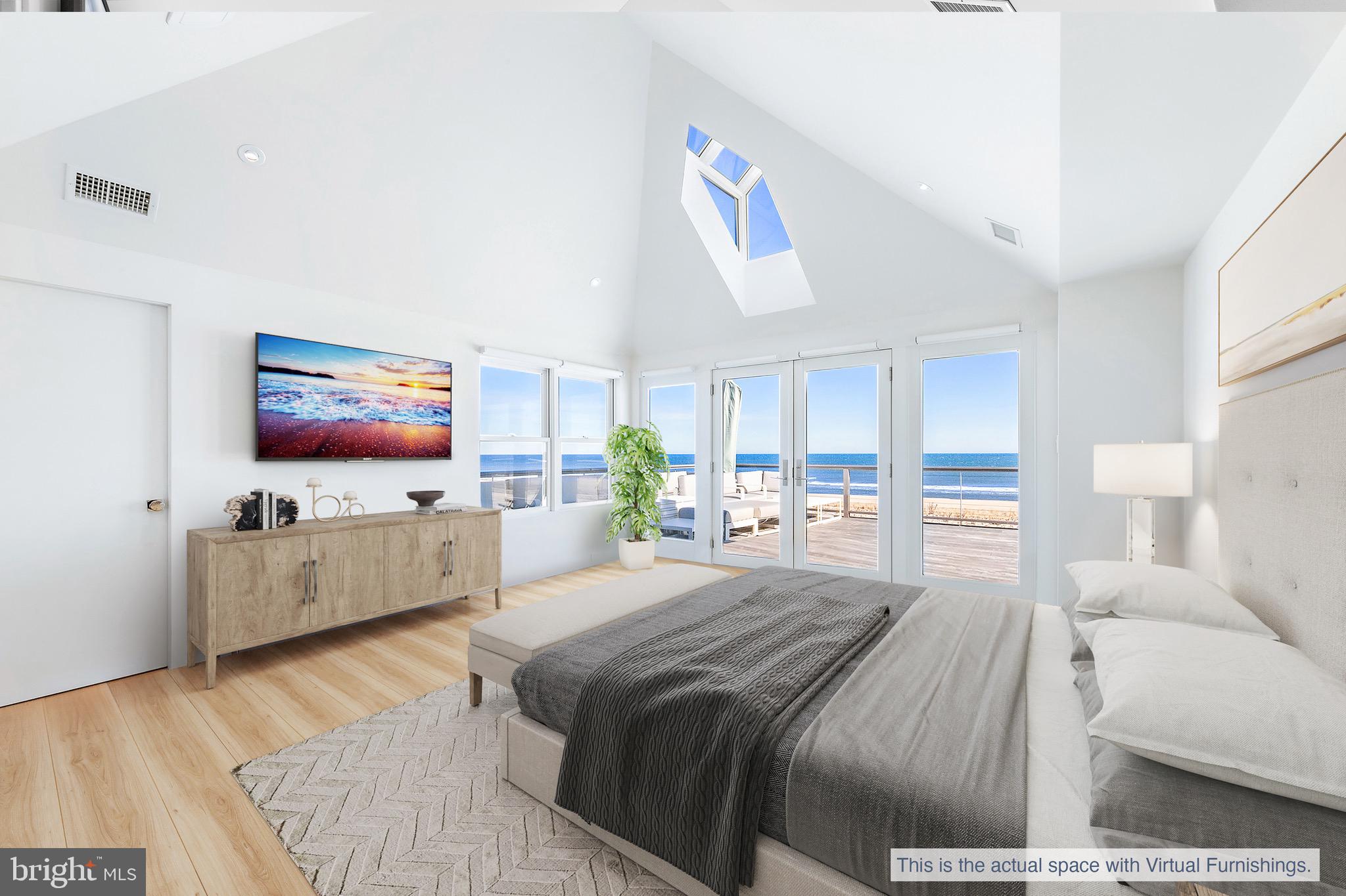 1039-C Long Beach Blvd.