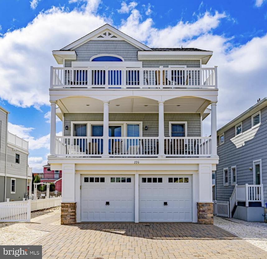 220 Taylor Ave