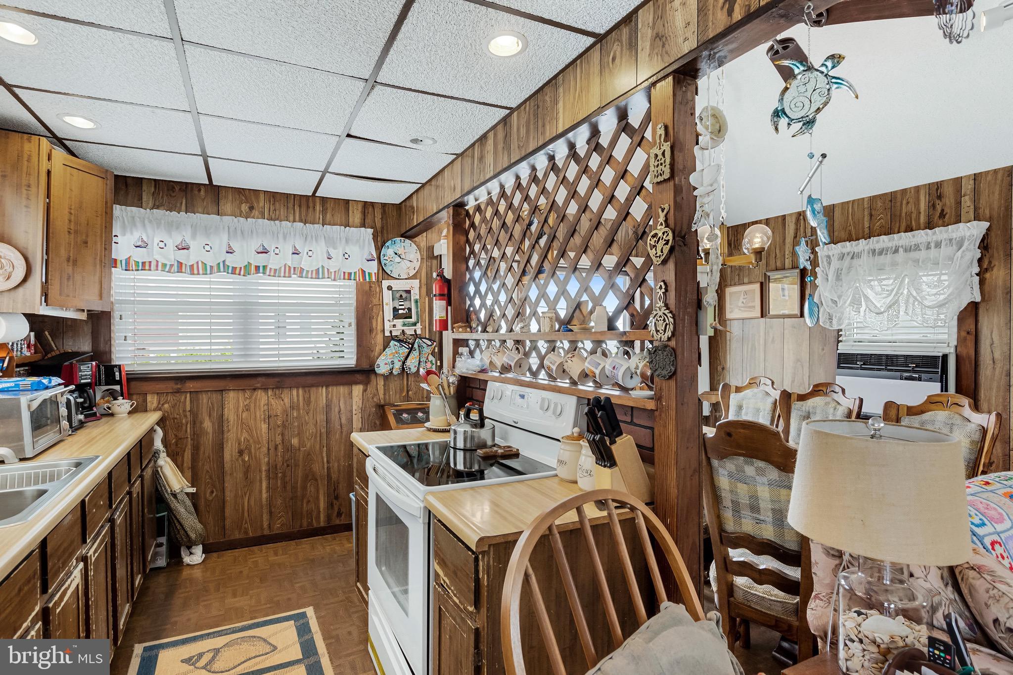 5104 W West Ave
