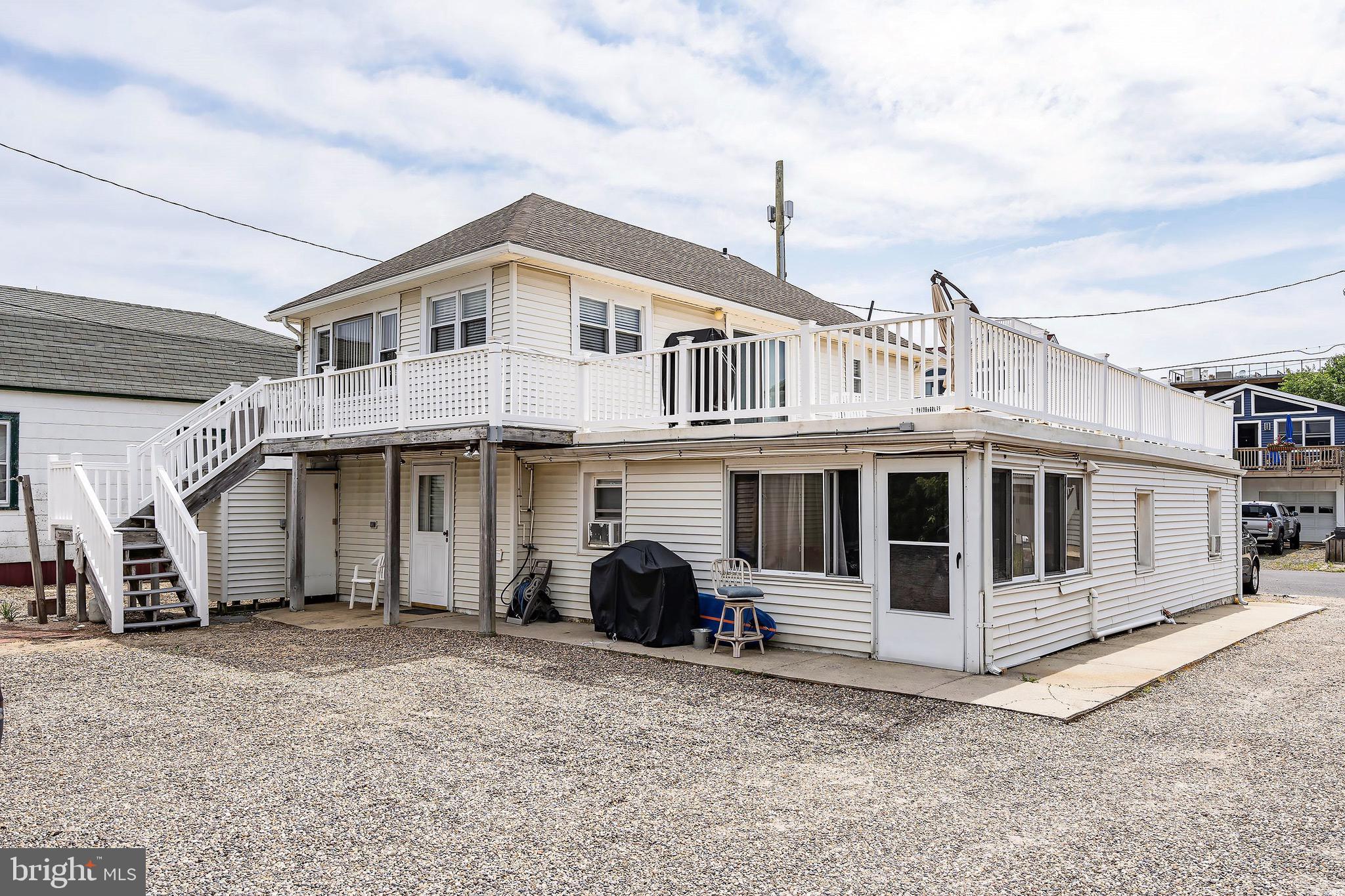5104 W West Ave