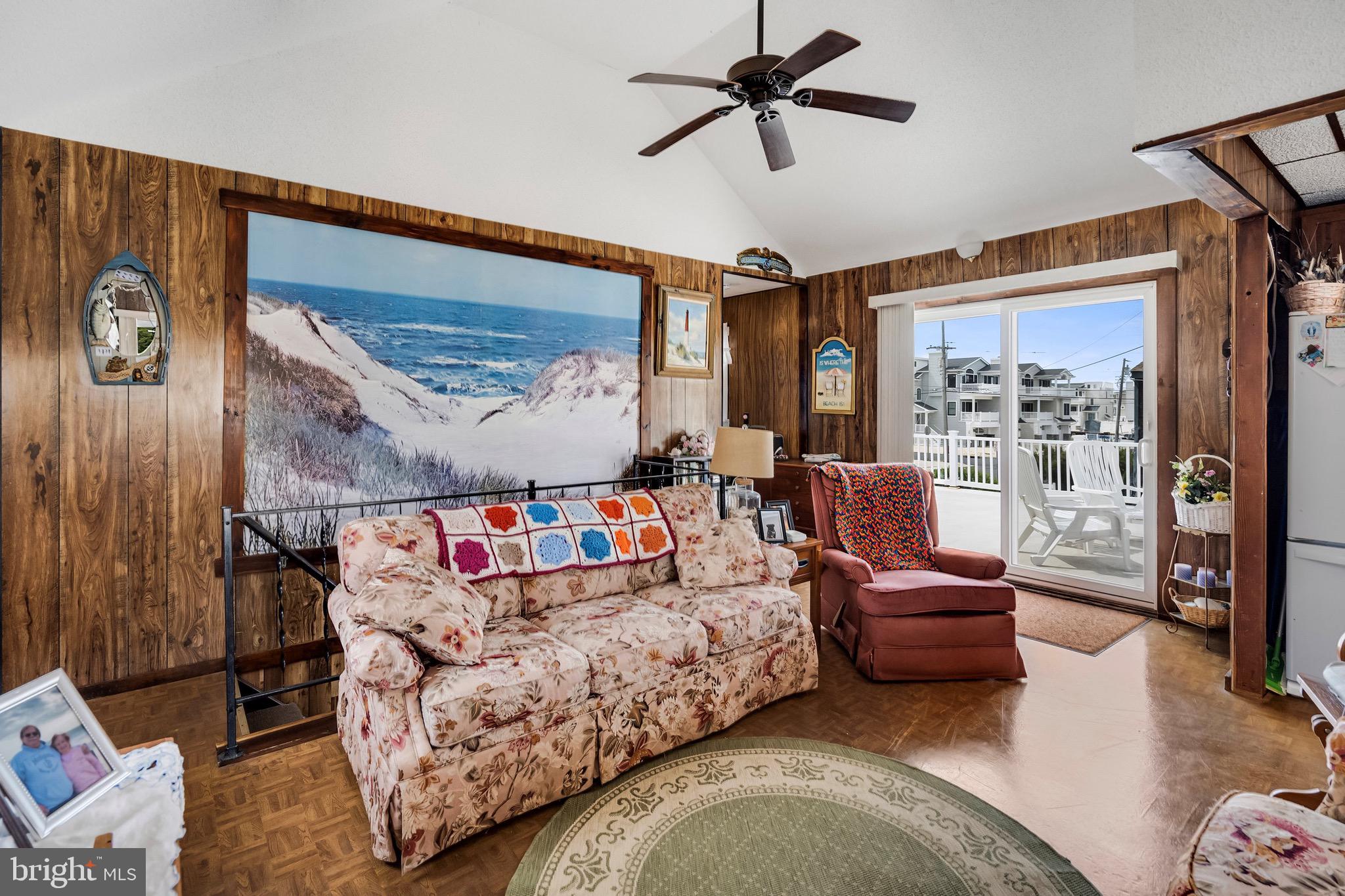 5104 W West Ave