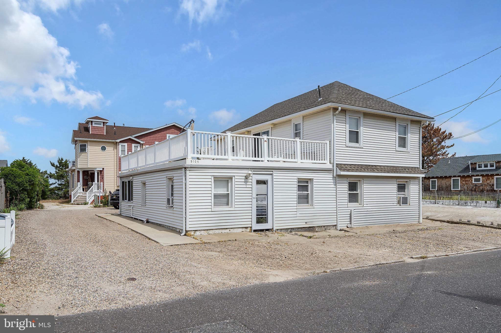 5104 W West Ave