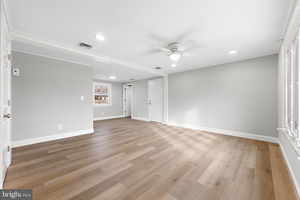144 Tiller Ave