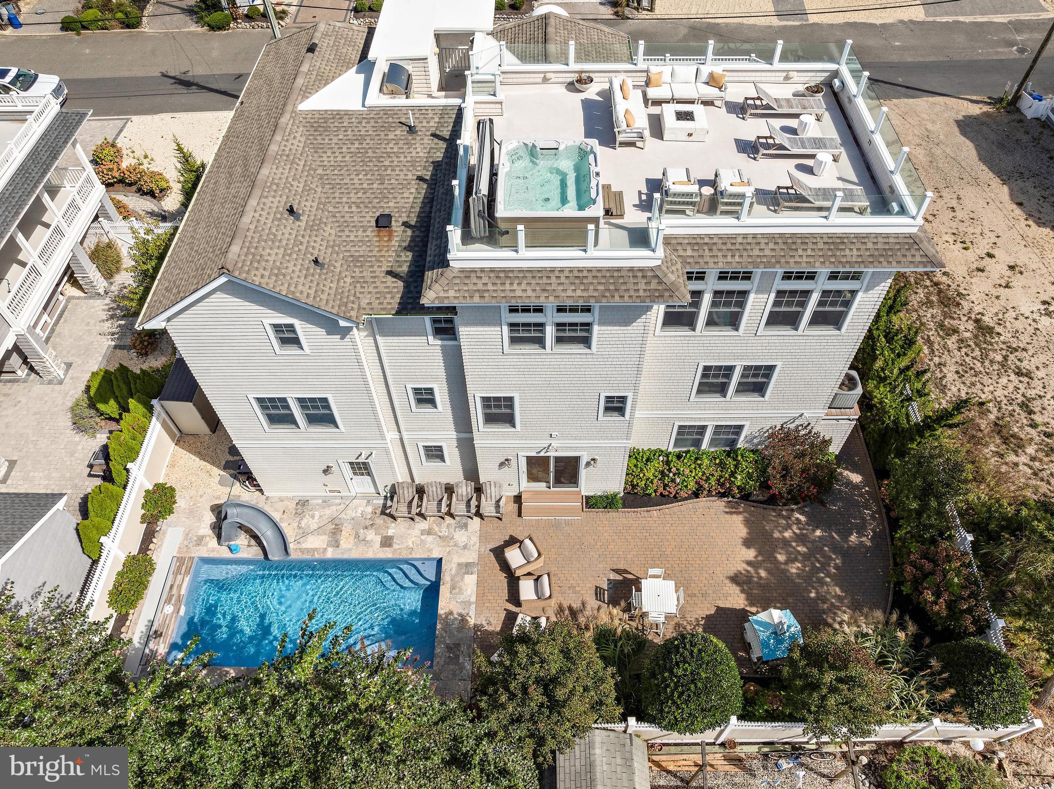 120 E Texas