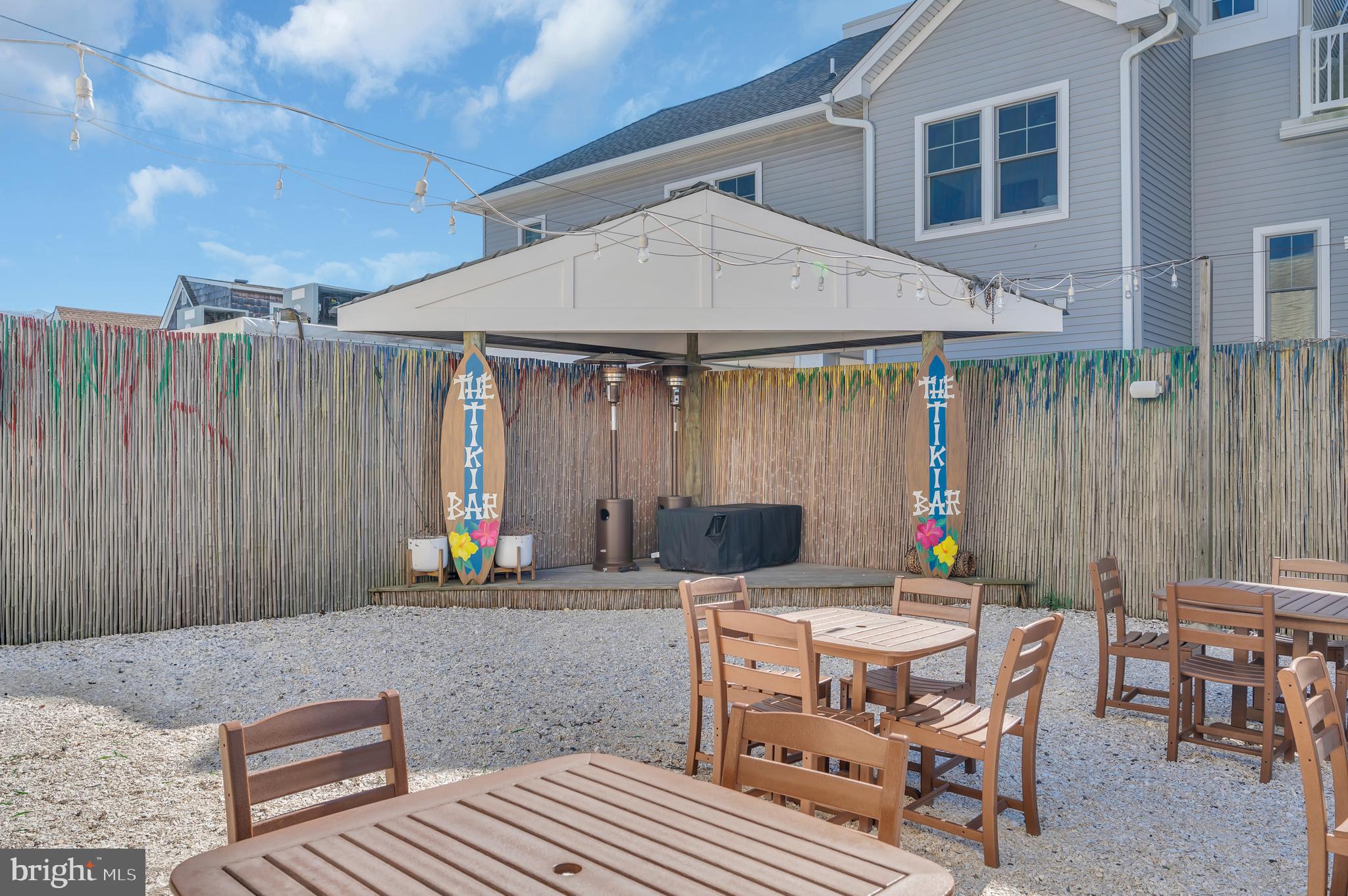 2002 LONG BEACH BOULEVARD