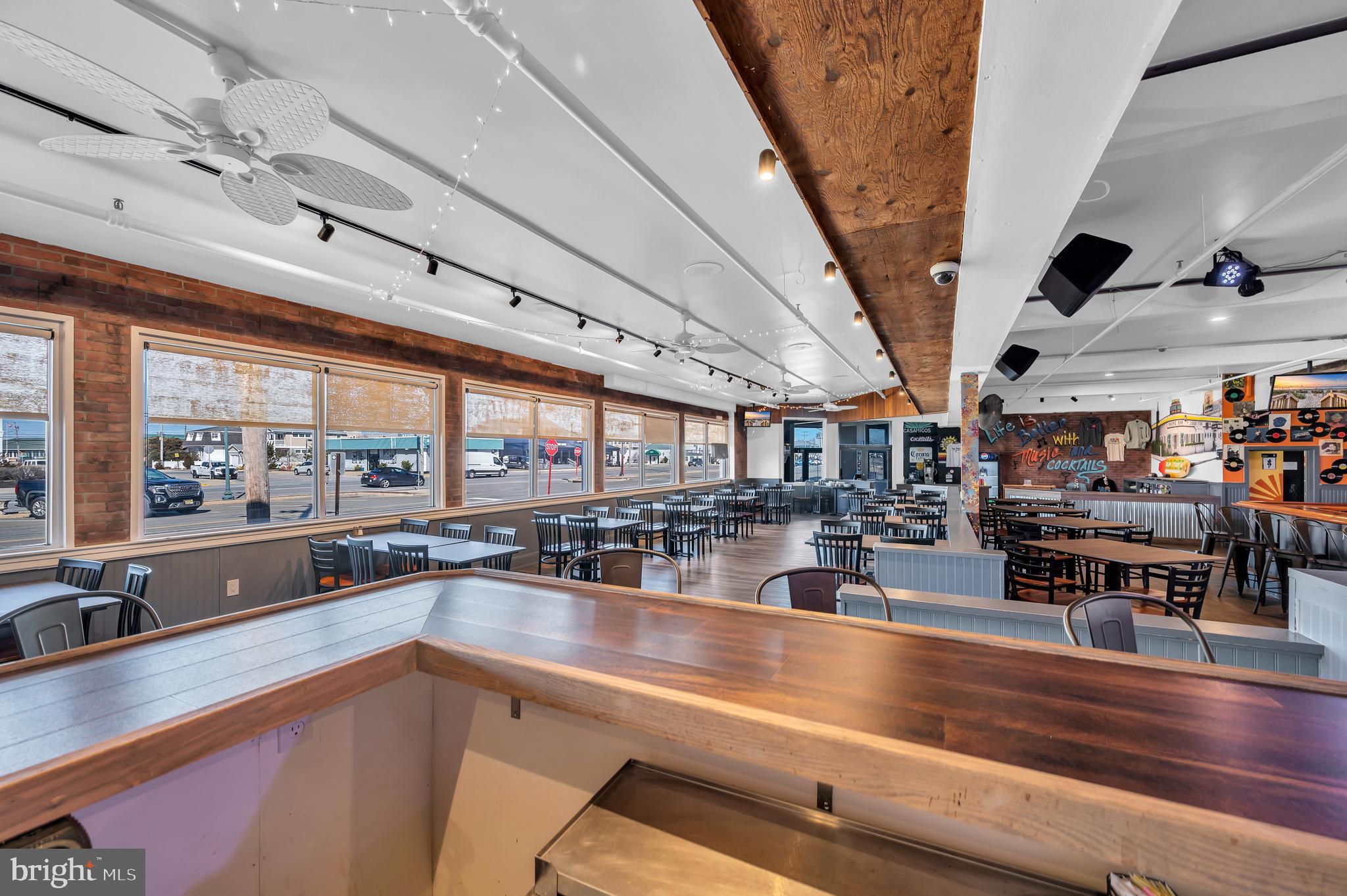 2002 LONG BEACH BOULEVARD