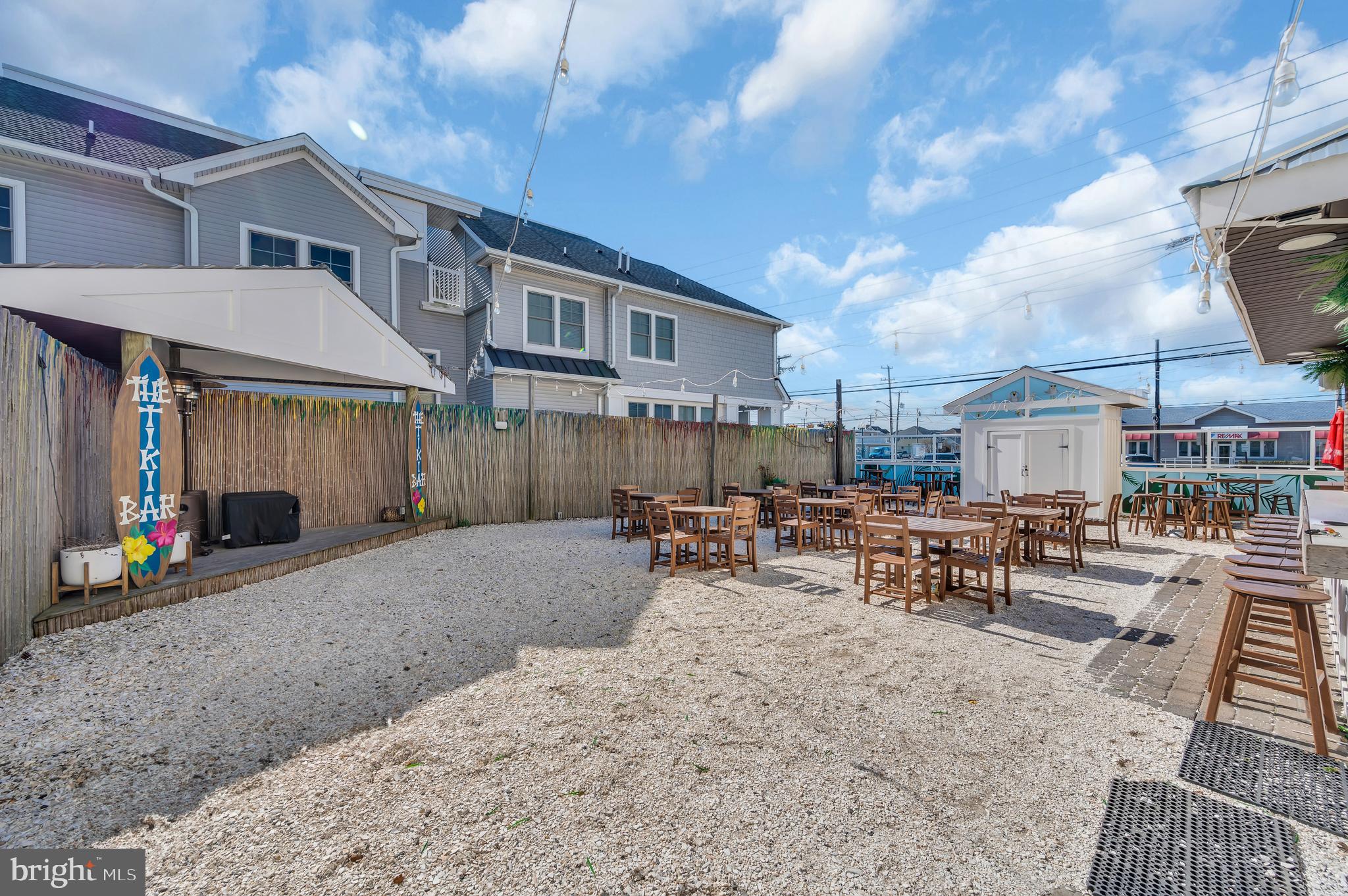 2002 LONG BEACH BOULEVARD