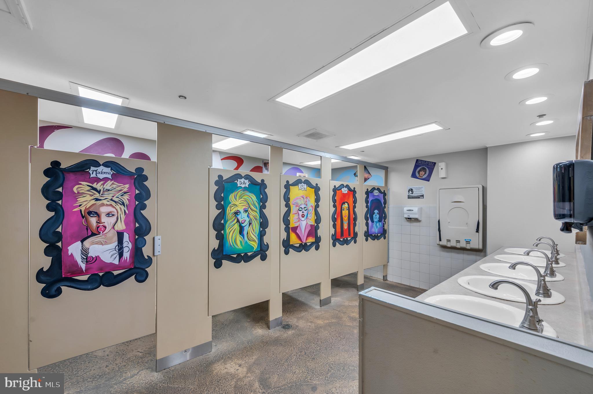 2002 LONG BEACH BOULEVARD