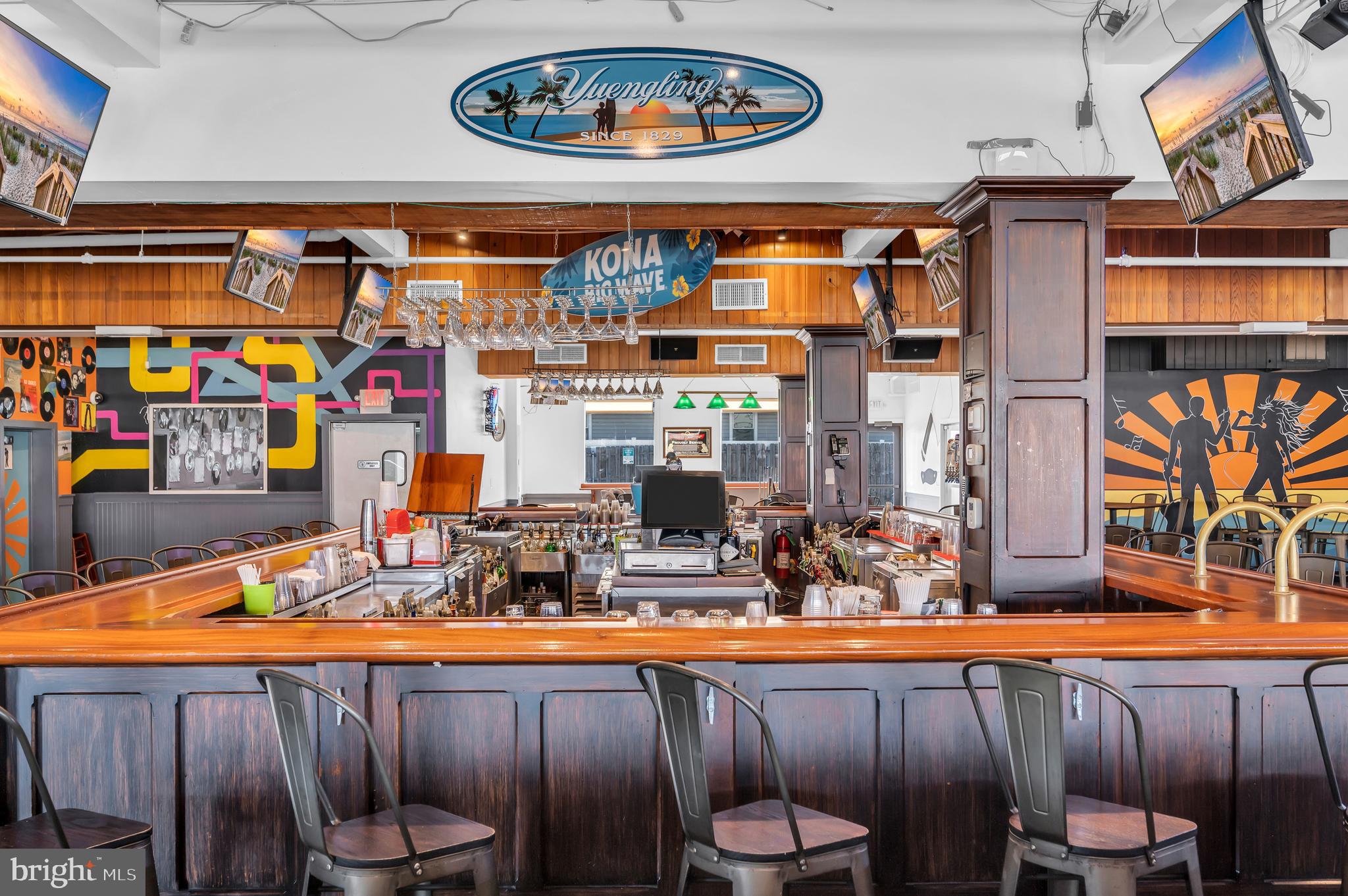 2002 LONG BEACH BOULEVARD