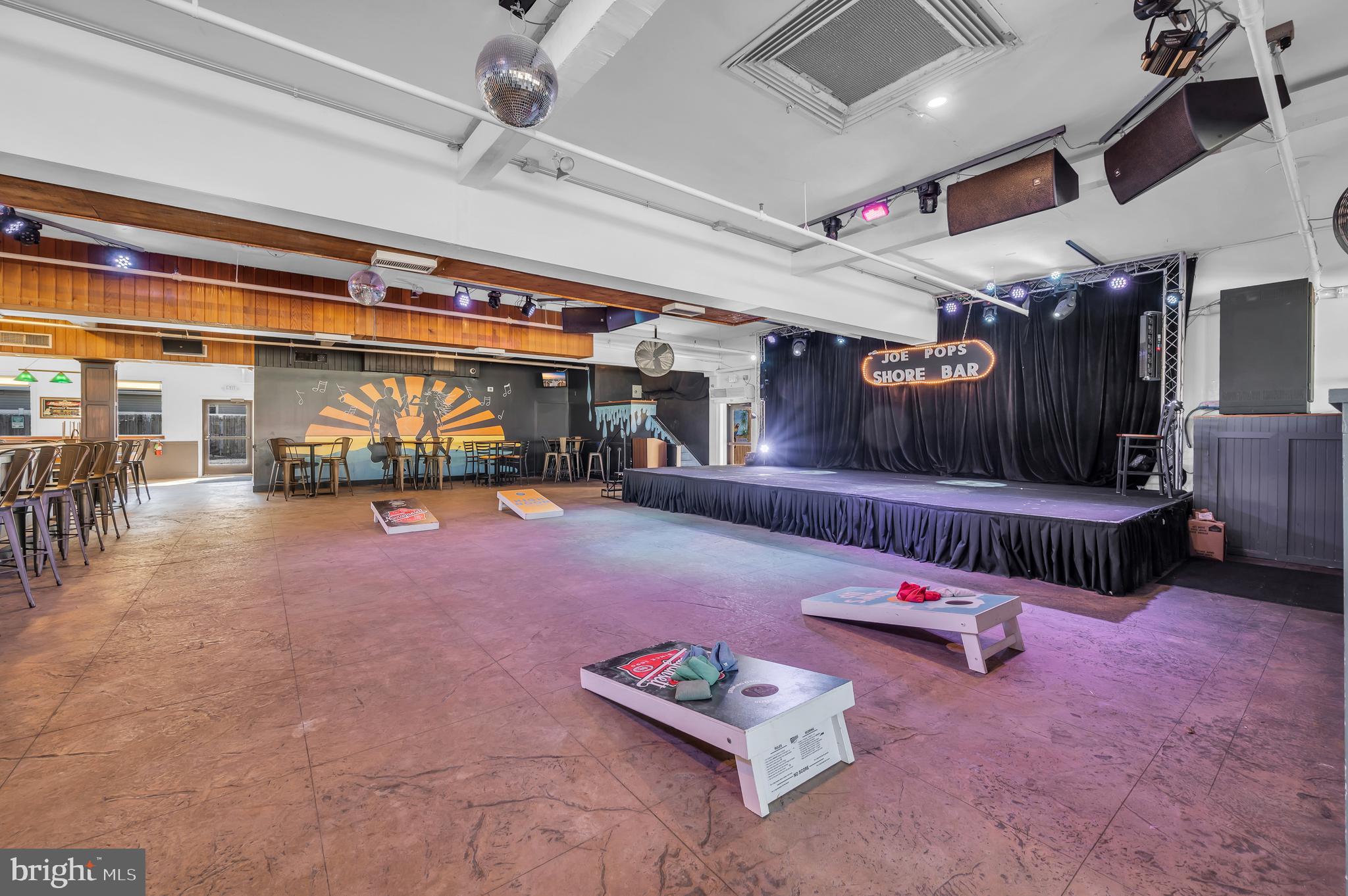 2002 LONG BEACH BOULEVARD