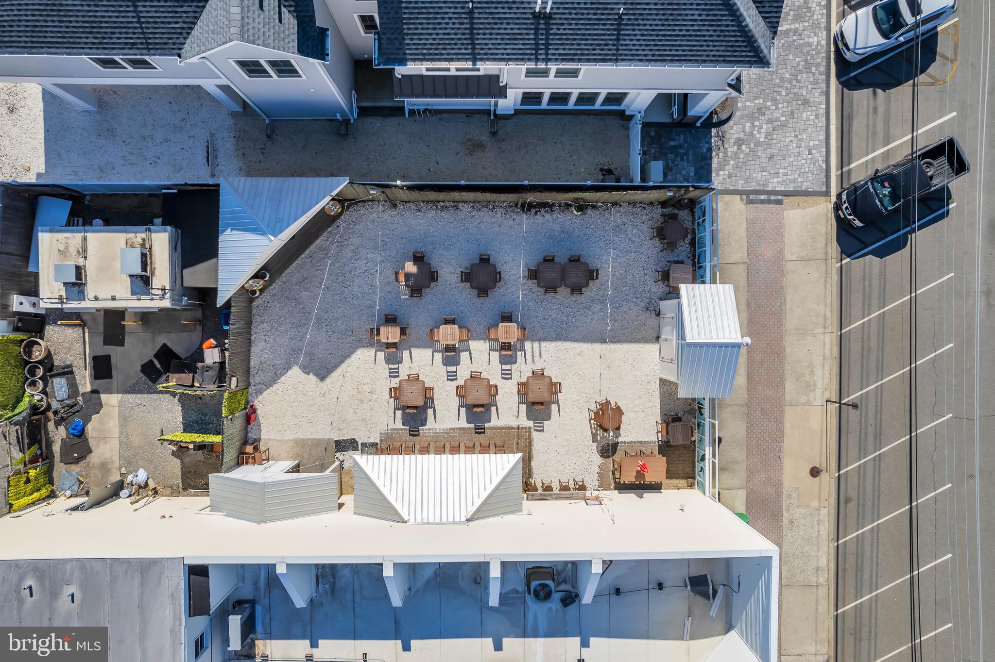 2002 LONG BEACH BOULEVARD