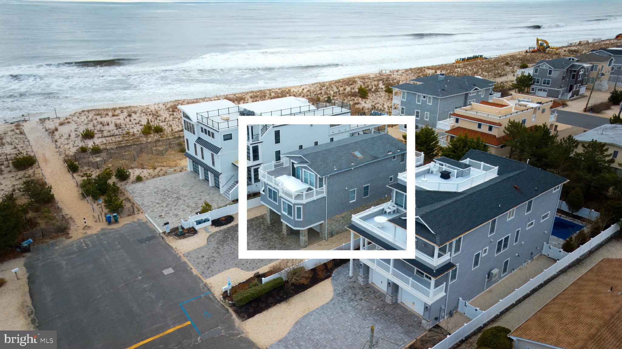 10 E Burlington Ave