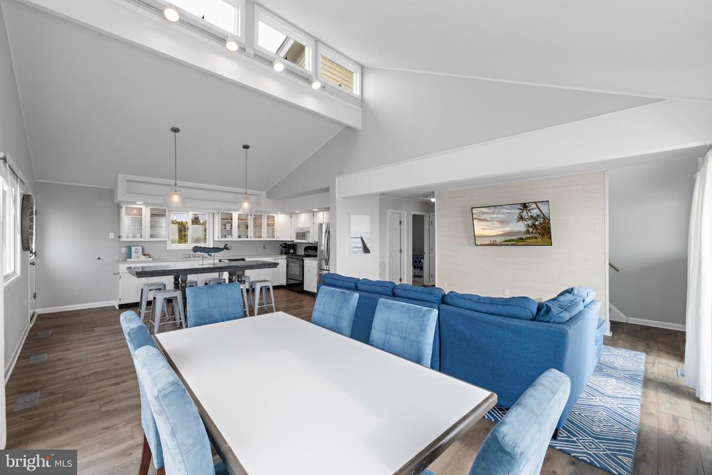 12103 Ocean Ave