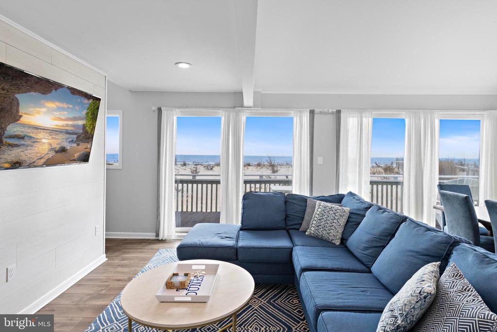 12103 Ocean Ave