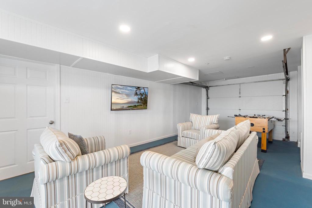 12103 Ocean Ave