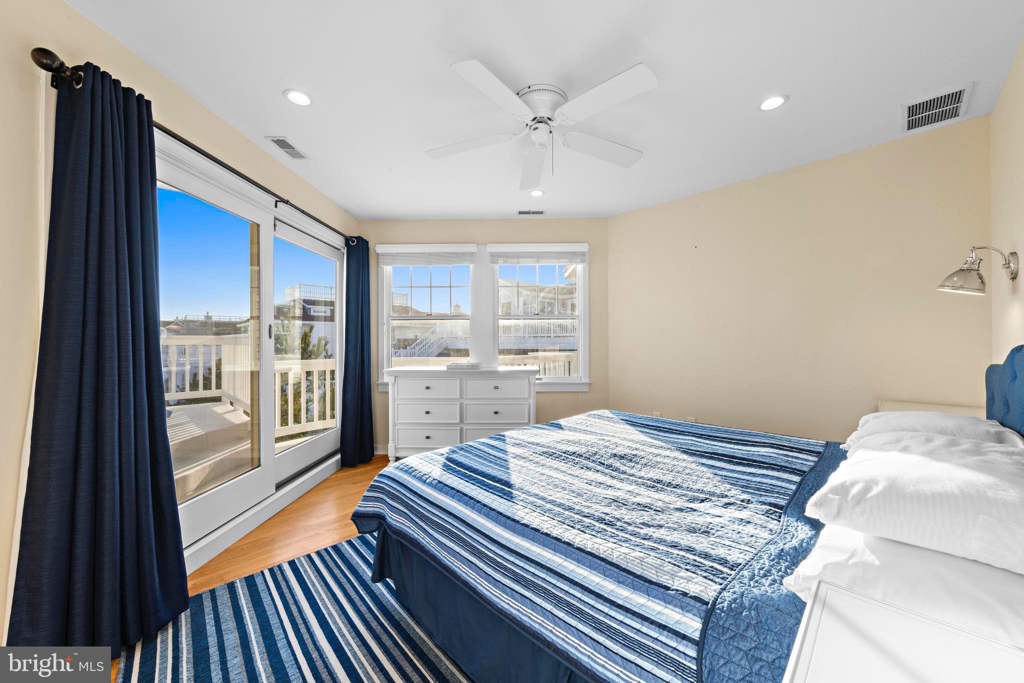 7211 Ocean Blvd