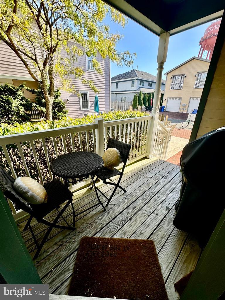 318 Centre St