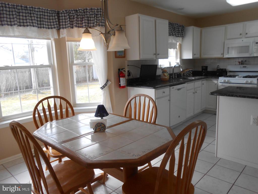 492 Coral Ln