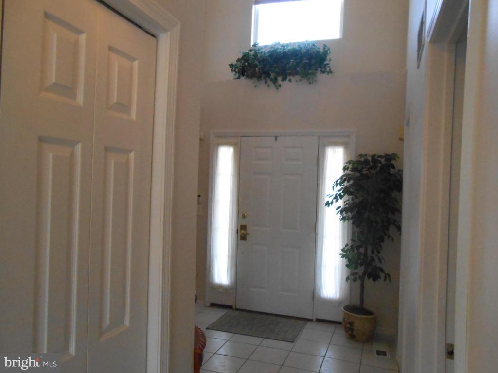 492 Coral Ln