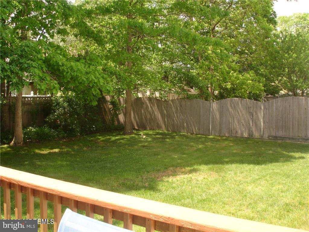 492 Coral Ln