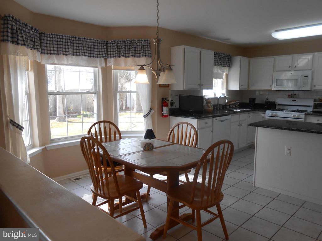 492 Coral Ln