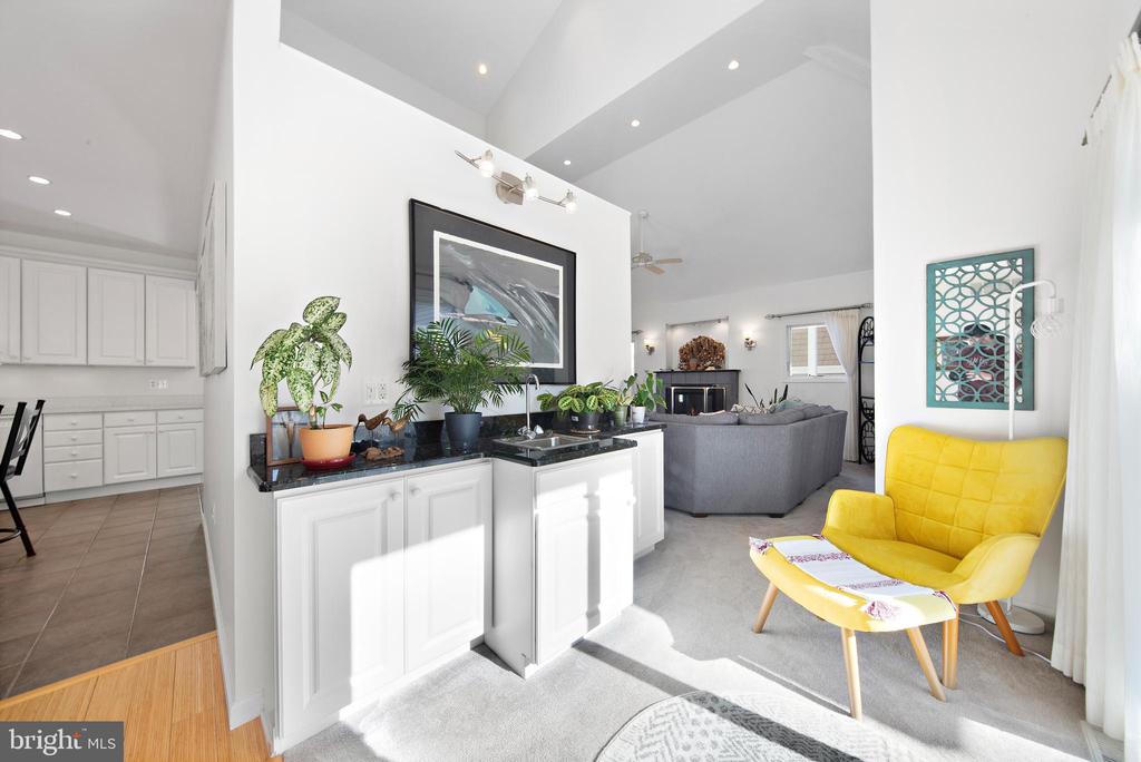 2808 Central Ave