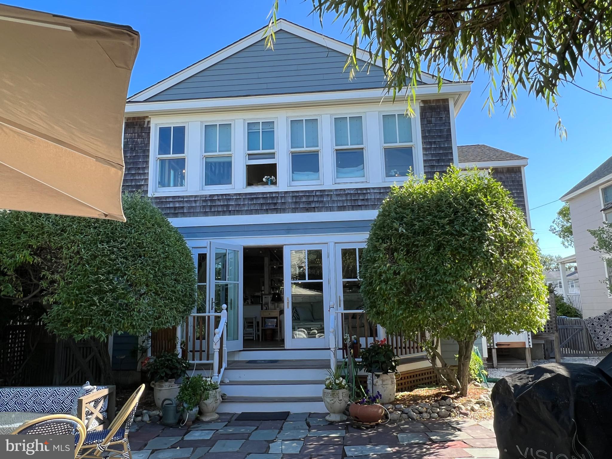 204 Coral St