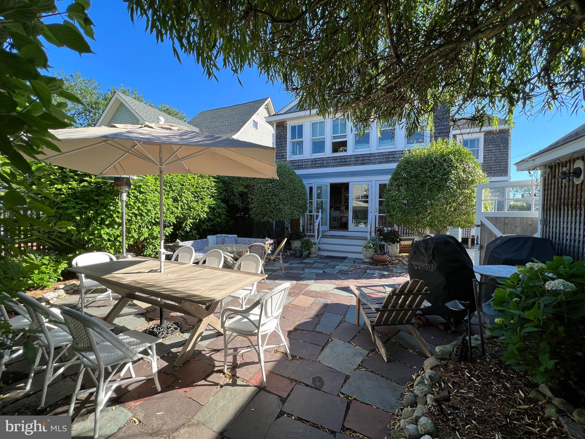 204 Coral St