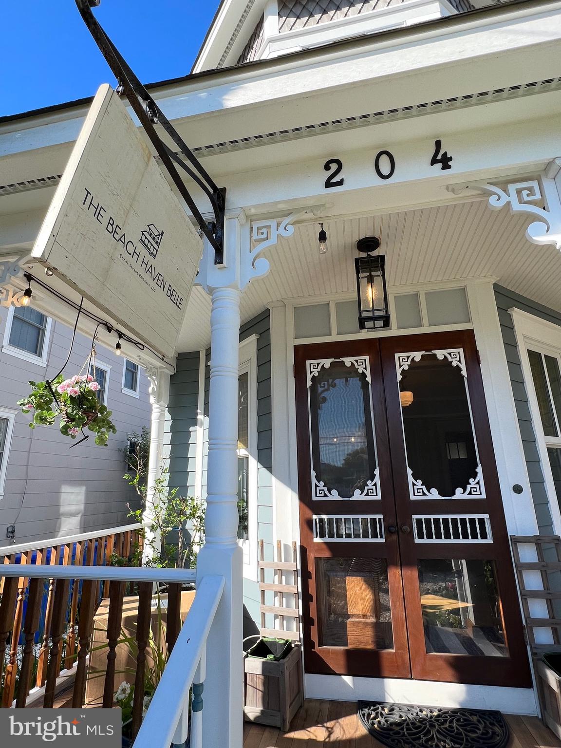 204 Coral St