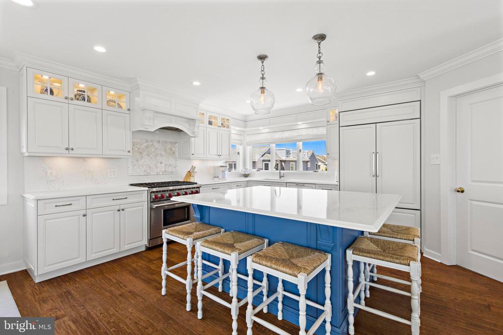 10 11th St