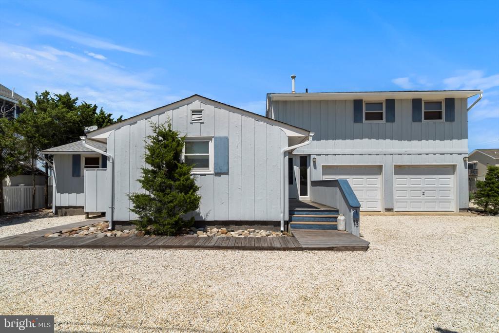 13 ANDERSON DRIVE