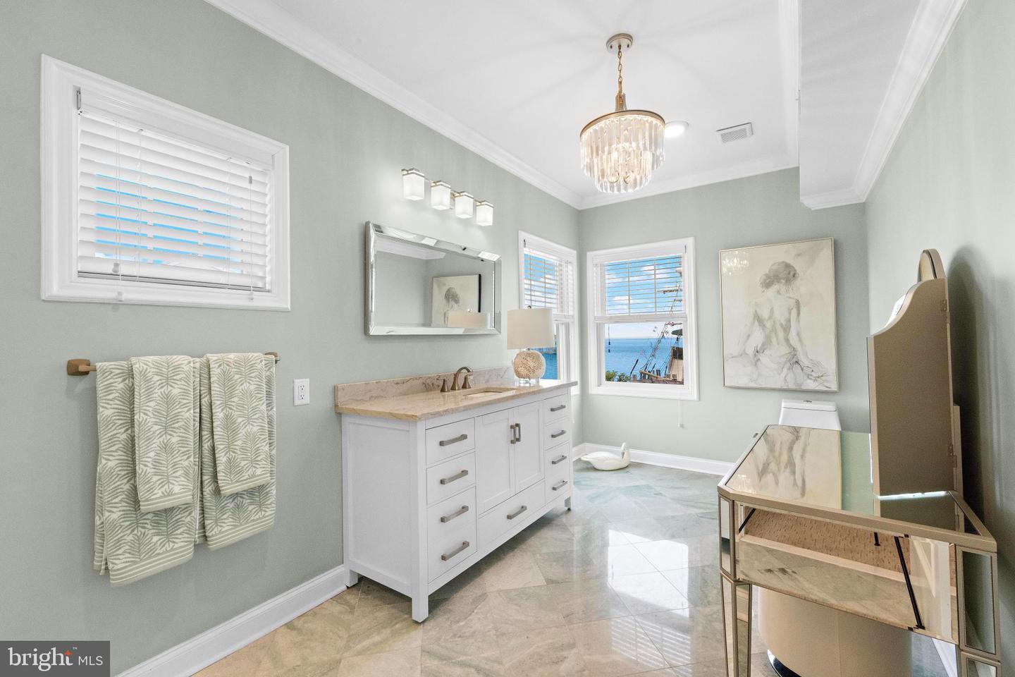 100 N West Ave #Unit 7a