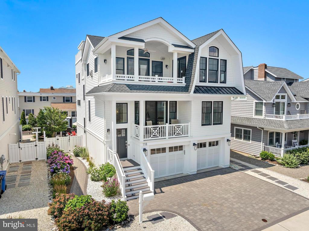 118 DOLPHIN AVENUE