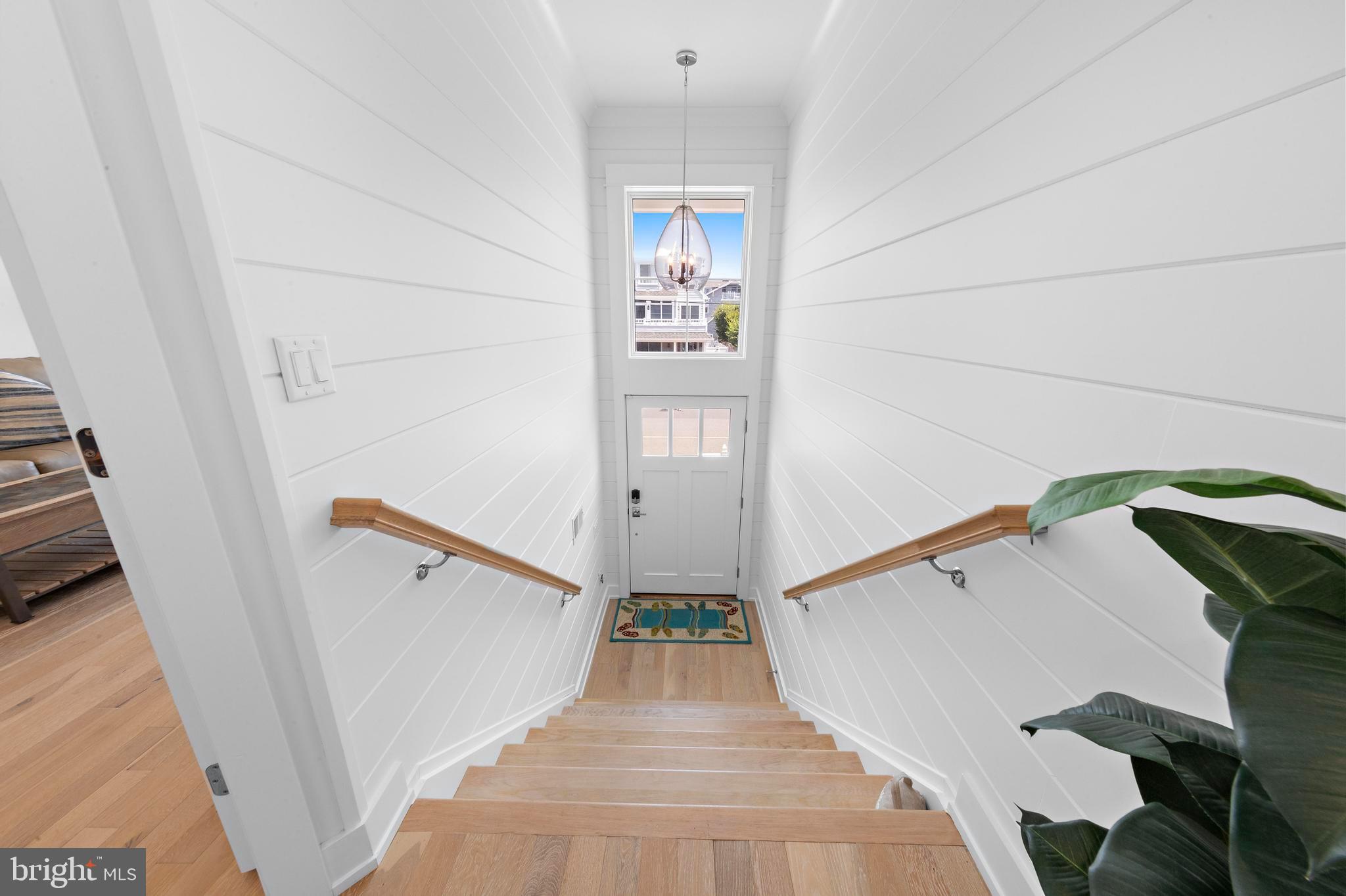 118 DOLPHIN AVENUE