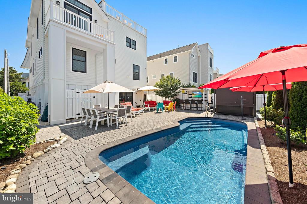 118 DOLPHIN AVENUE
