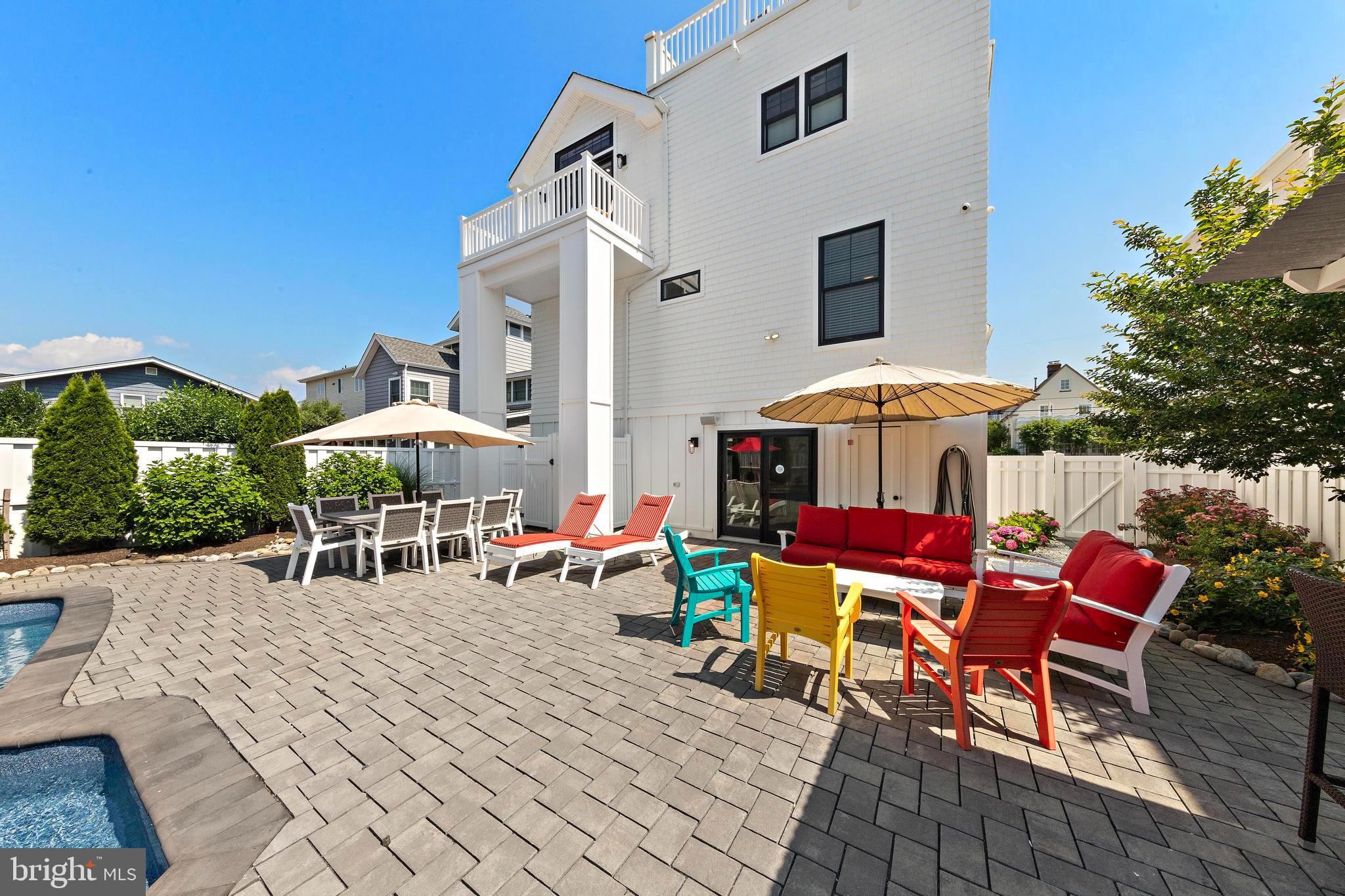 118 DOLPHIN AVENUE