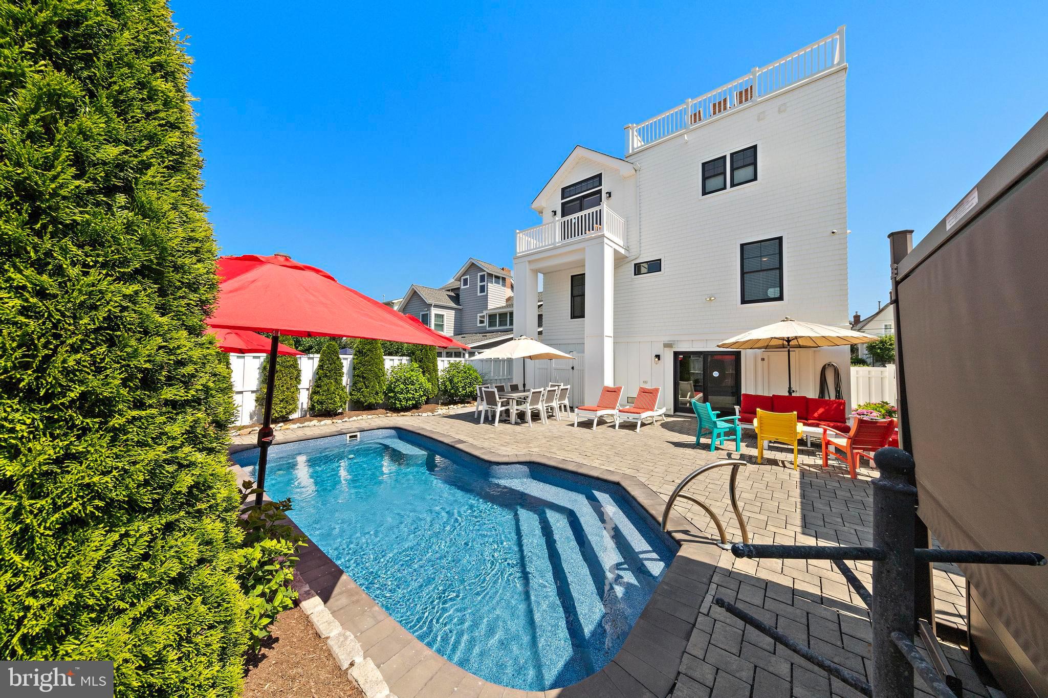 118 DOLPHIN AVENUE