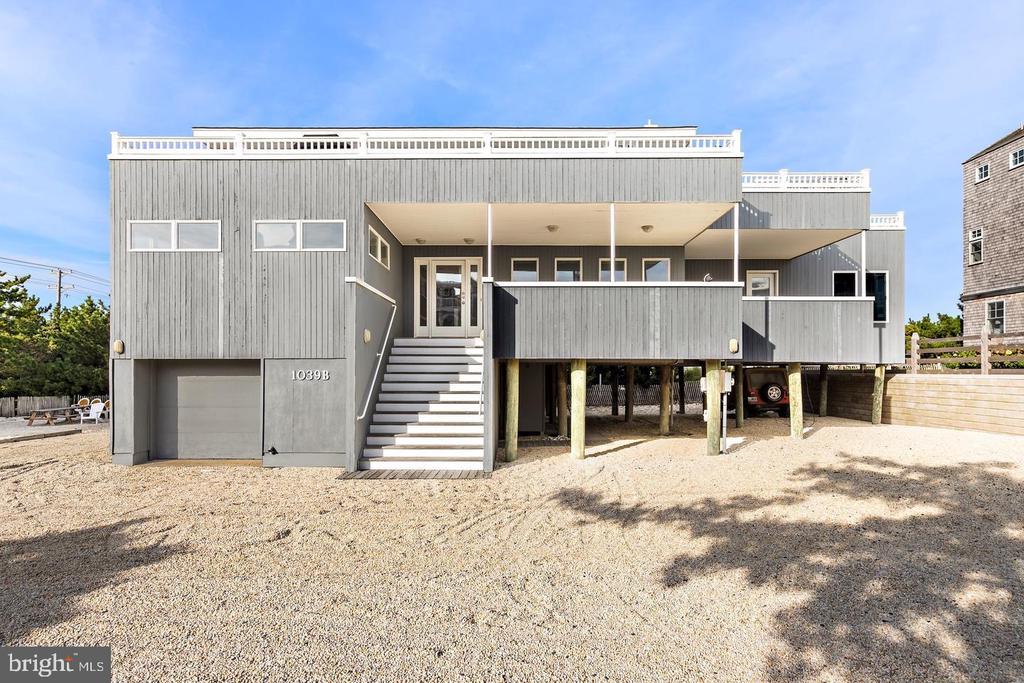 1039-B Long Beach Blvd