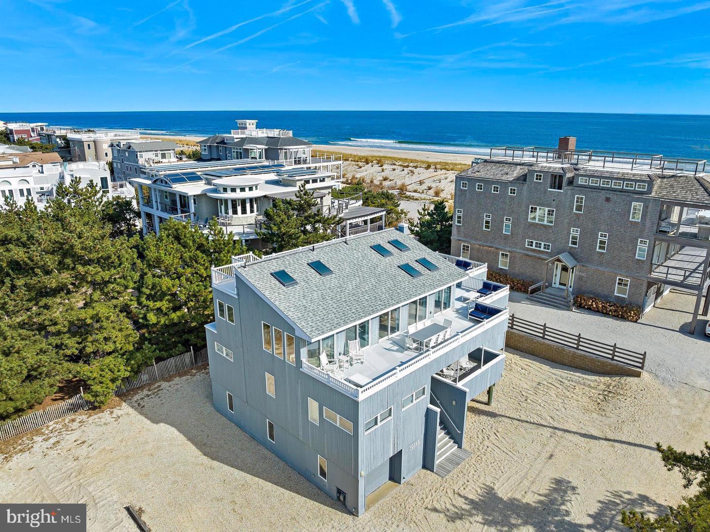 1039-B Long Beach Blvd