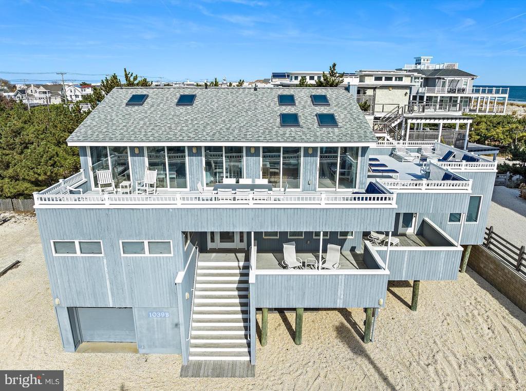 1039-B Long Beach Blvd