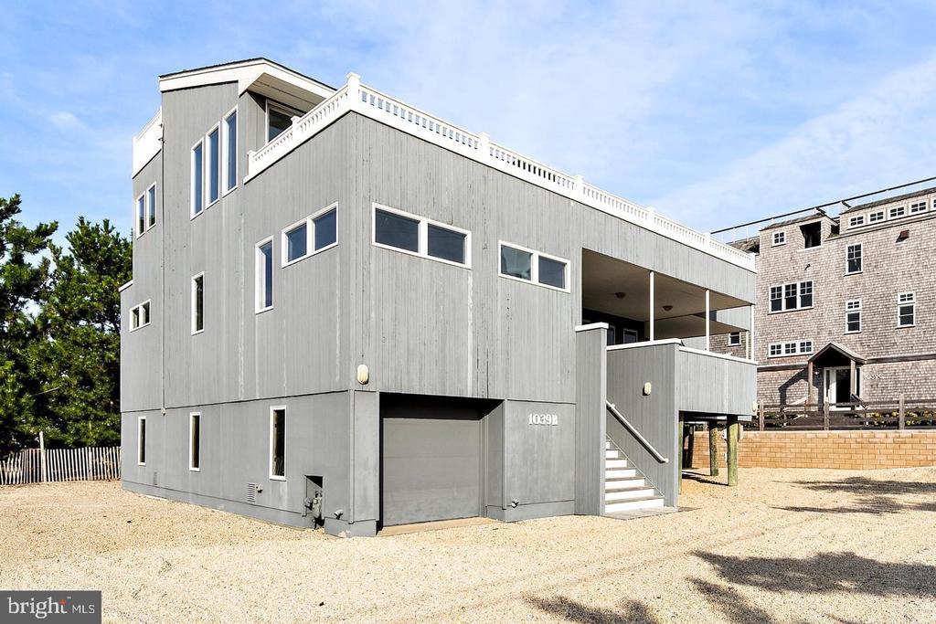 1039-B Long Beach Blvd