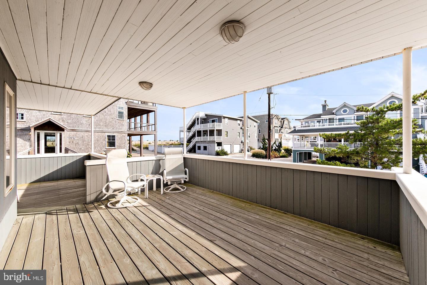 1039-B Long Beach Blvd