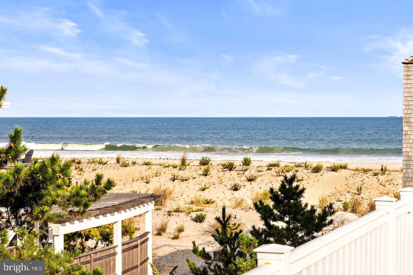 1039-B Long Beach Blvd