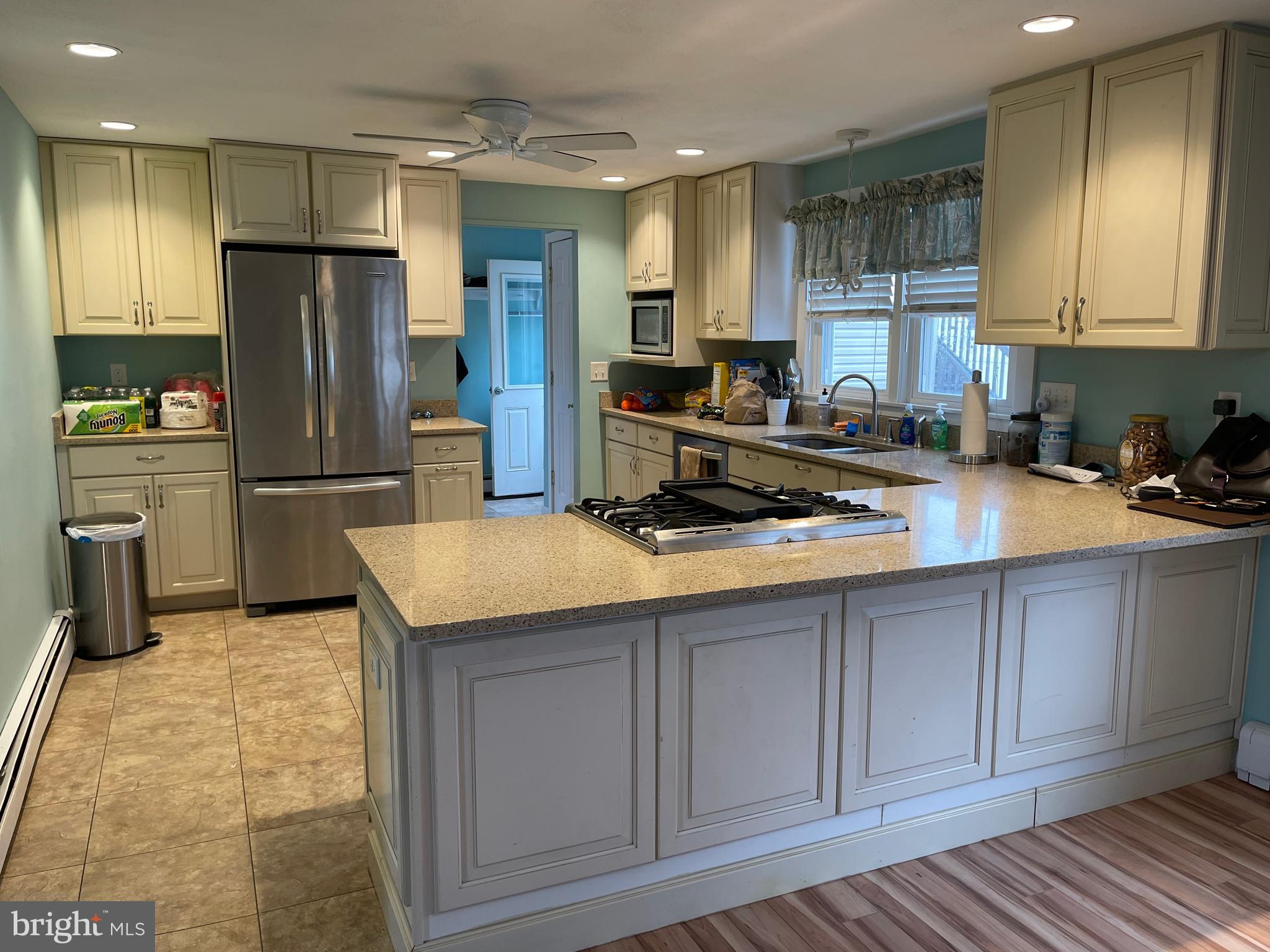 2609 Long Beach