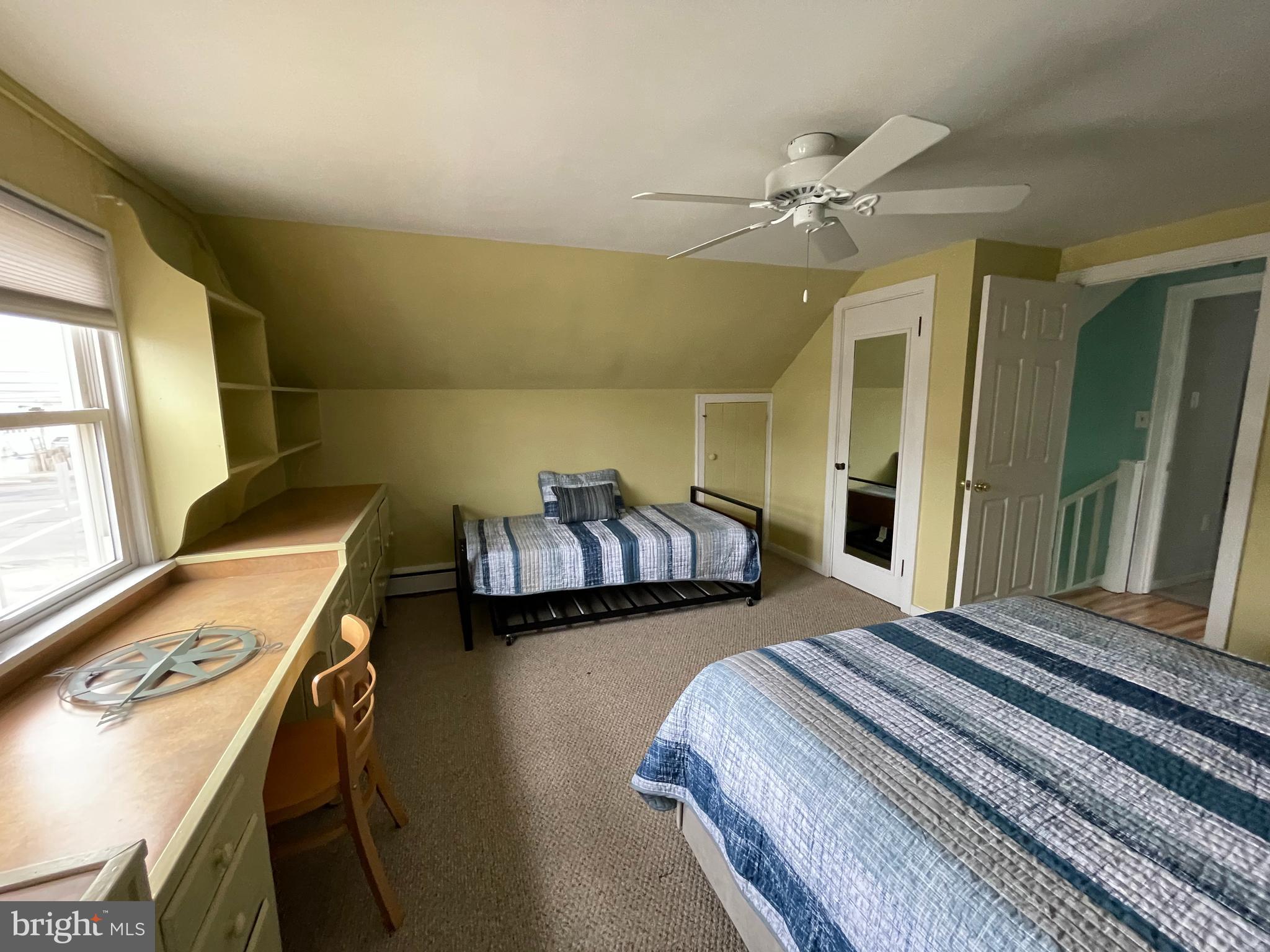 2609 Long Beach
