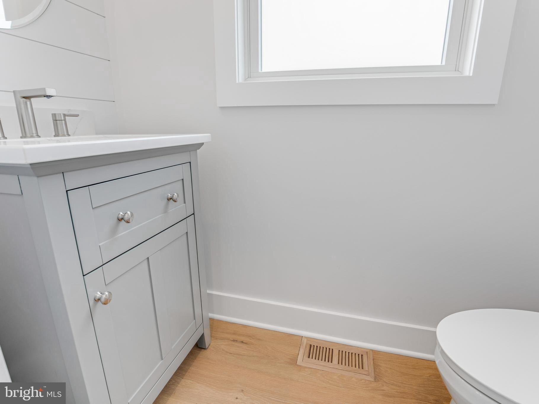 10-B W MARSHALL AVENUE