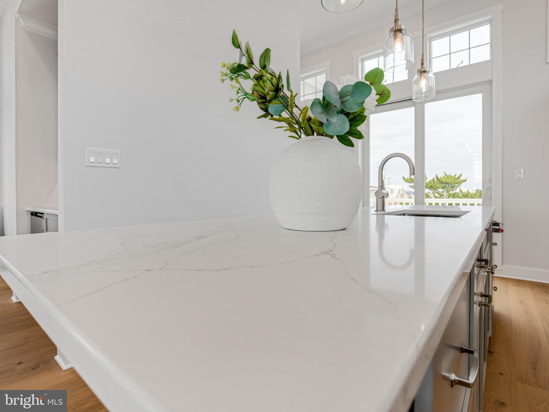 10-B W MARSHALL AVENUE