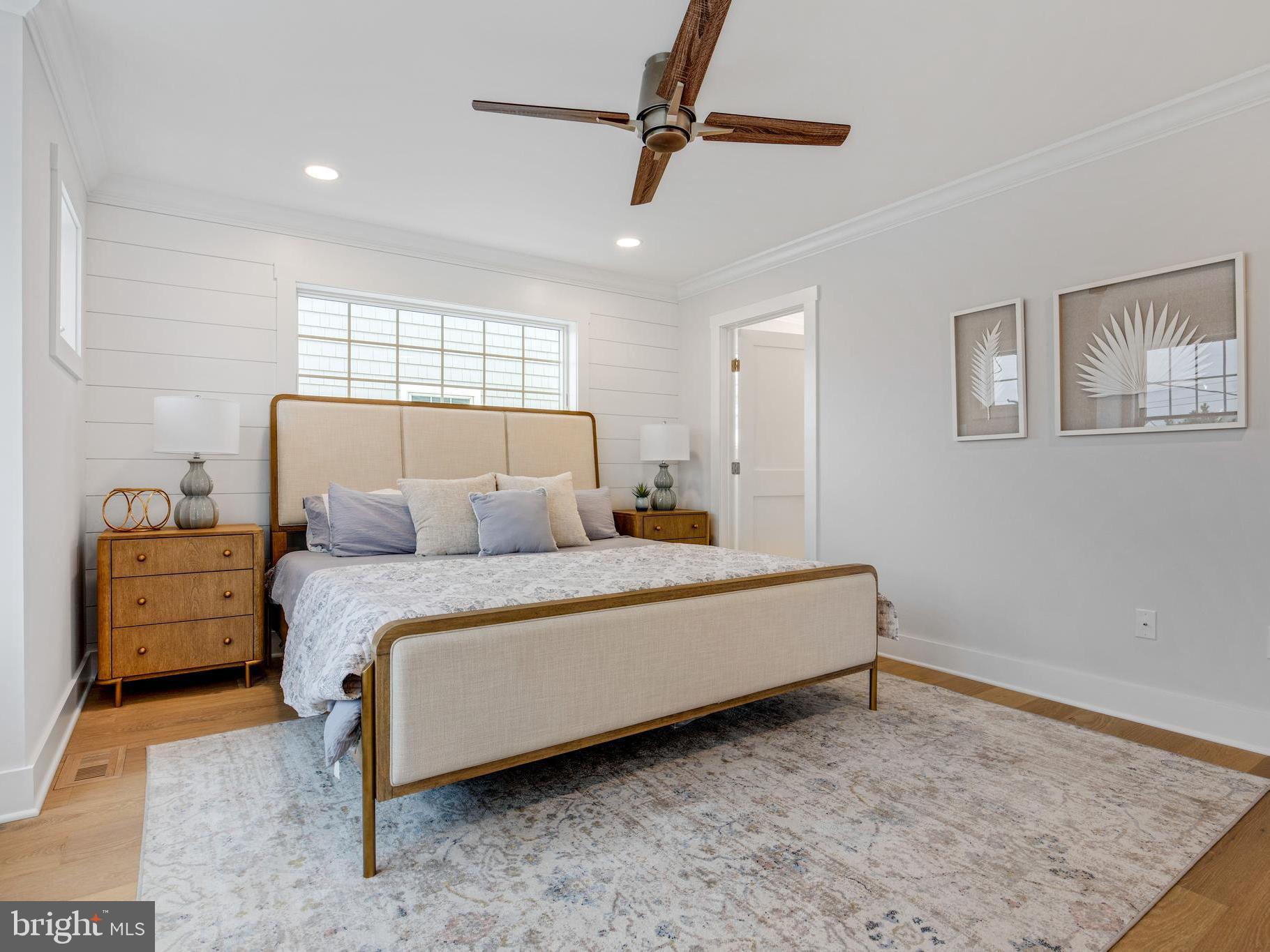 10-B W MARSHALL AVENUE